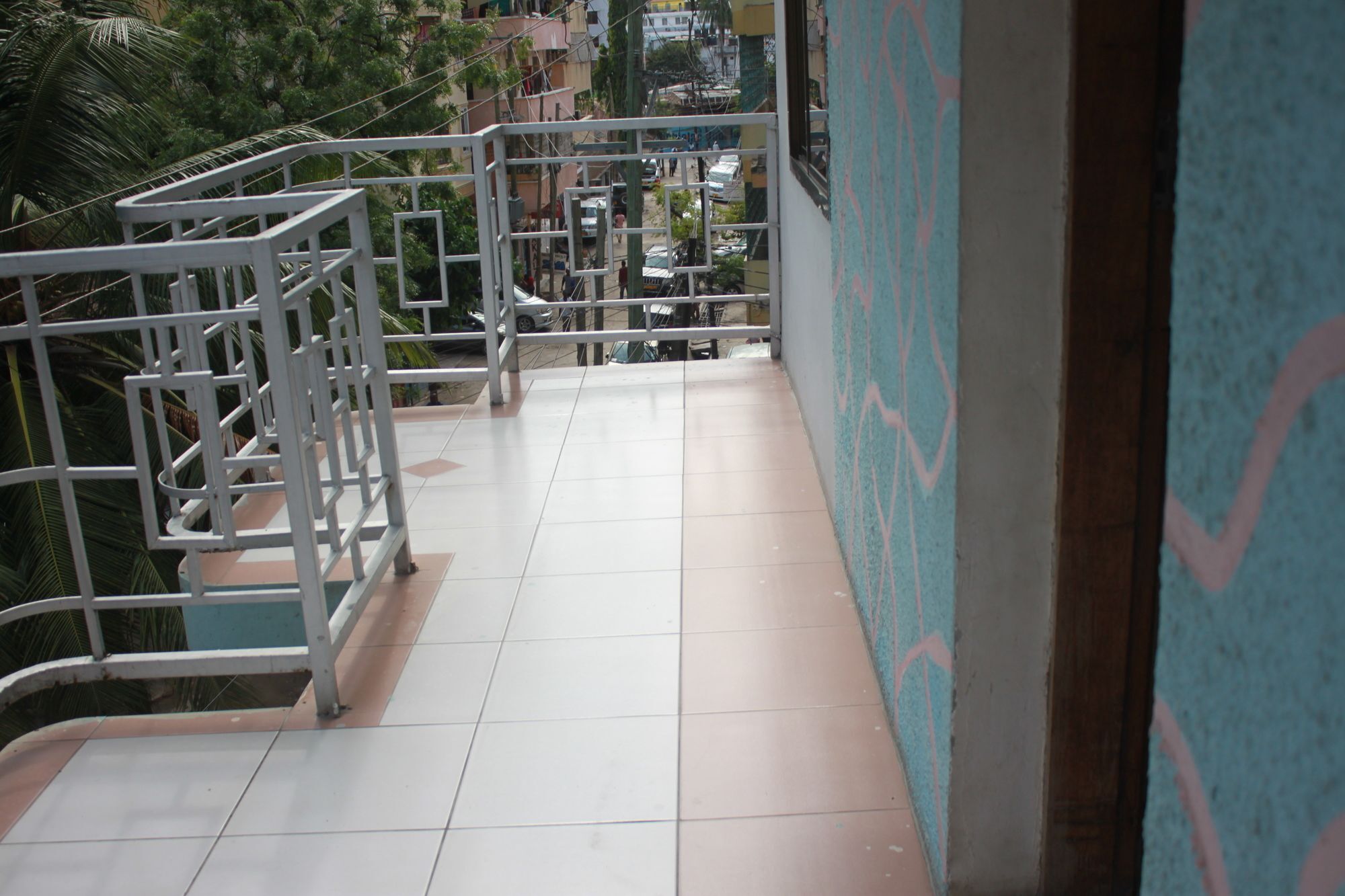 Hotel Ideal Dar es Salaam Bagian luar foto