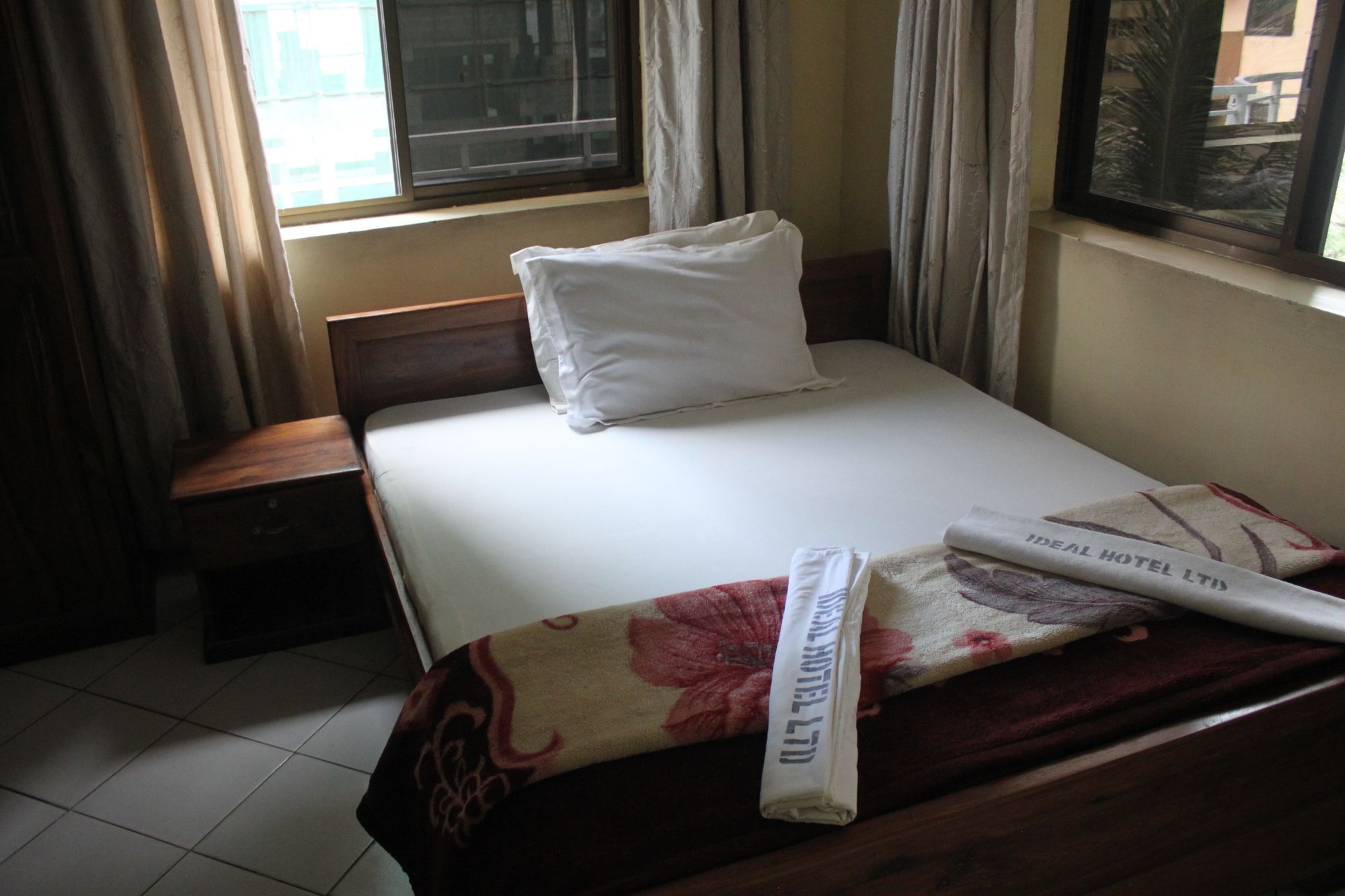 Hotel Ideal Dar es Salaam Bagian luar foto